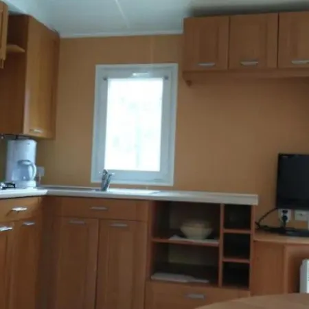 Mobil-home Avec Terrasse, 4 Personnes - Api-1-52-252 Kemping Venterol (Drome)